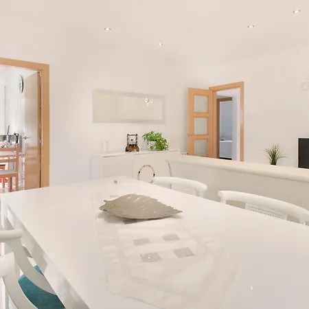 Apartment Roca Mar *